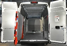 01_Fiat Ducato per macchinari per sterilizzazione con rampa chiusa 
