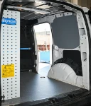 03_Parete destra Caddy senza arredi, solo rivestimenti 