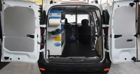 Allestimento Syncro su furgone per misurazione metrica di prodotti liquidi