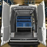 Caricare sia le attrezzature che i materiali nel Daily