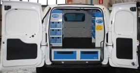 Cassettiere sottopianale per furgone allestito da Syncro per caldaista