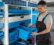 Il contenitori PROFIBOX nel furgone