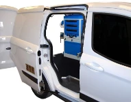 L'allestimento Courier Ford visto dall'esterno