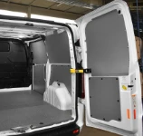 lato destro vano di carico Custom con protezioni