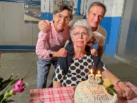Maria Menon con la figlia Bibiana e Roberto 