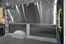 Pianale marmato e pannelli di protezione su Crafter