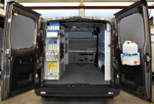 Spazioso allestimento interno per NV300